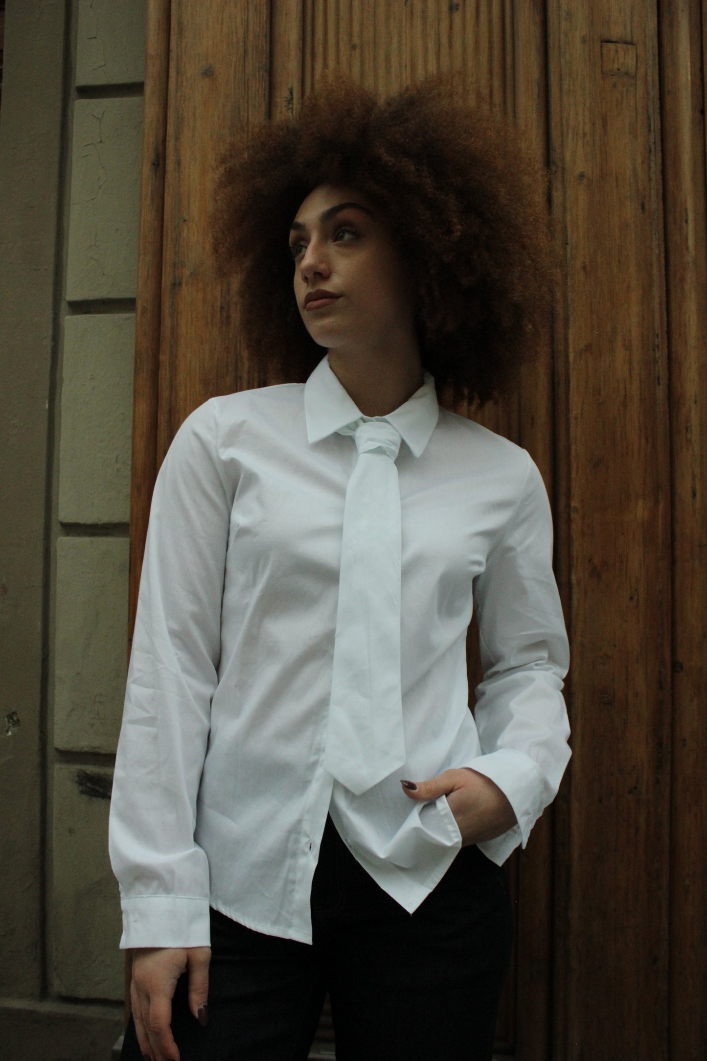 Camicia con cravatta Bianca