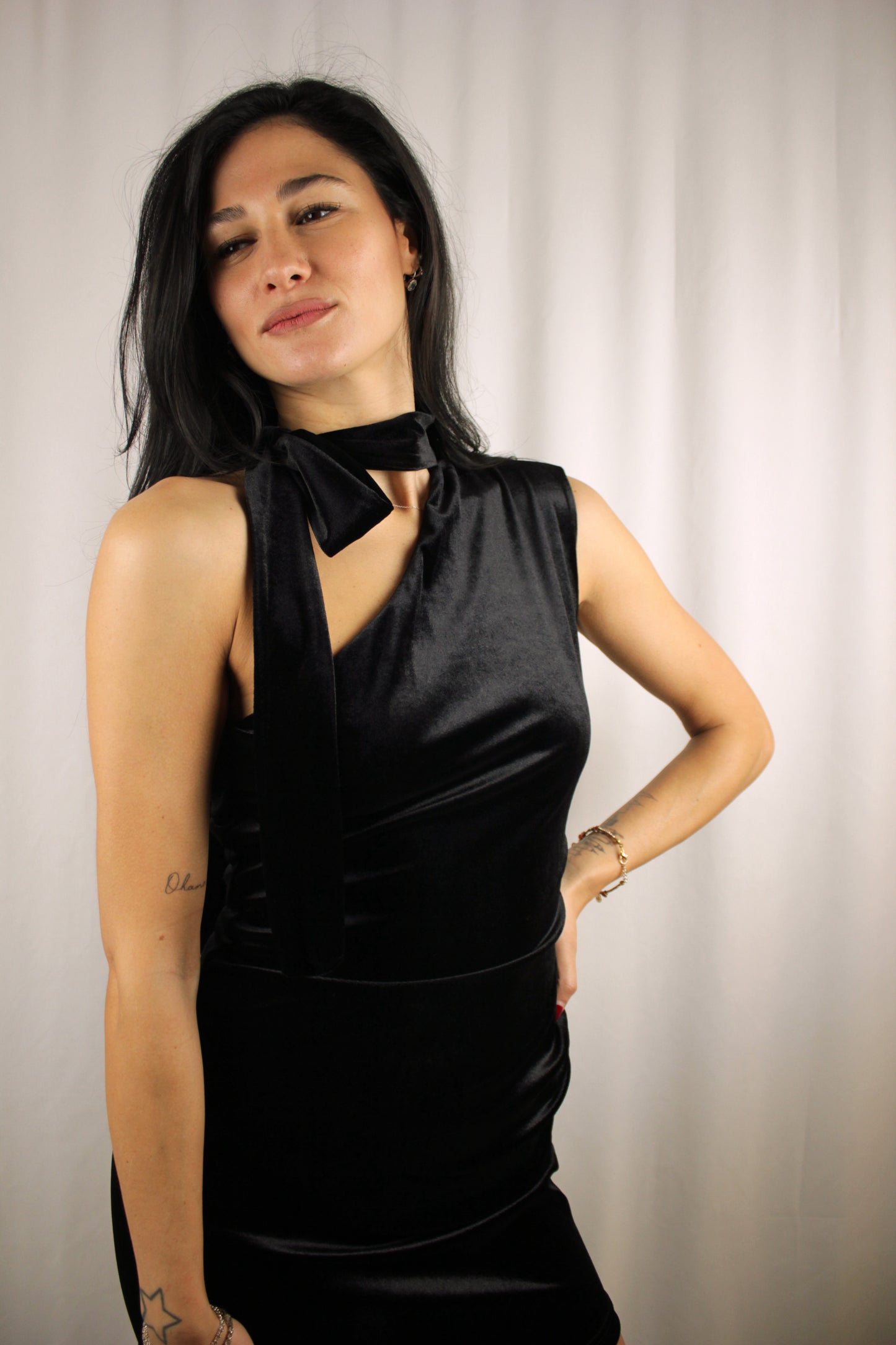 Mini-abito in velluto con fiocco